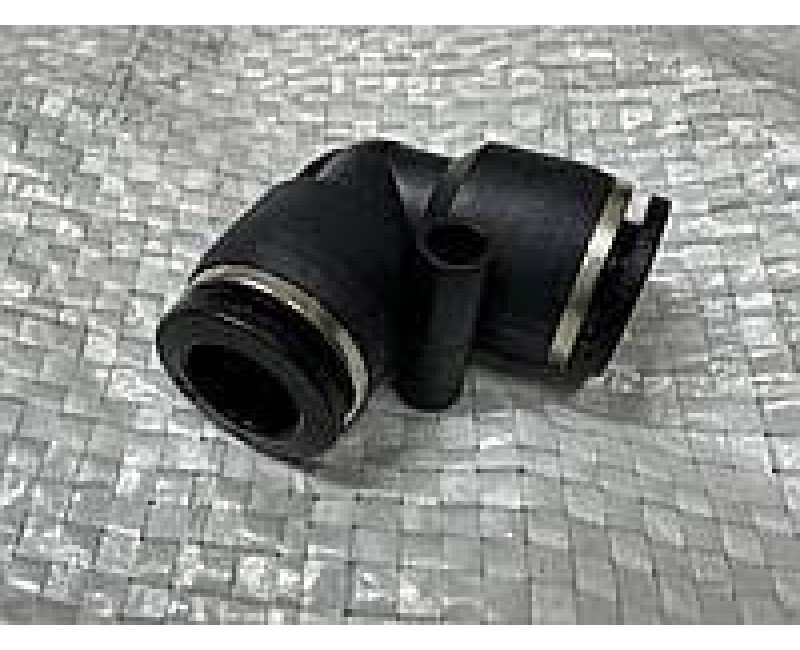 Фітинг кут  М12х6