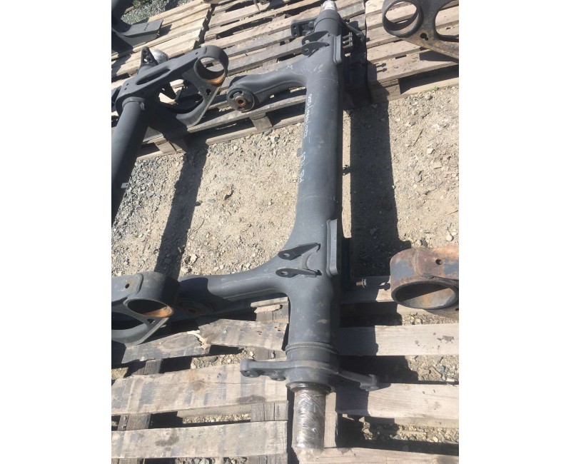 Вісь Mercedes-Benz TE5 гойдалка лита, М16 (загальна 2200, між супортами 1780, ресора колія 1300)