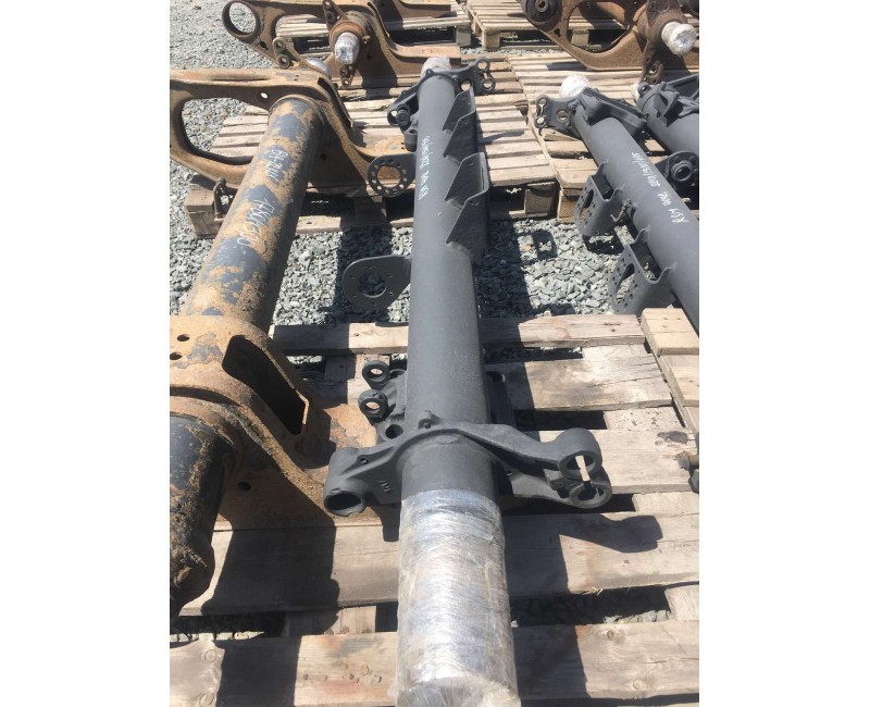 Ось SAF RSM 9042 реесора снизу (Длинна 2210, рессорная колея 1300, кронштейны камер  435)