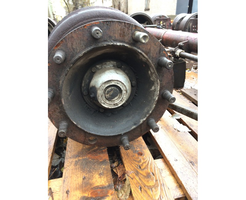 Ступиця Trailor зі спідницею